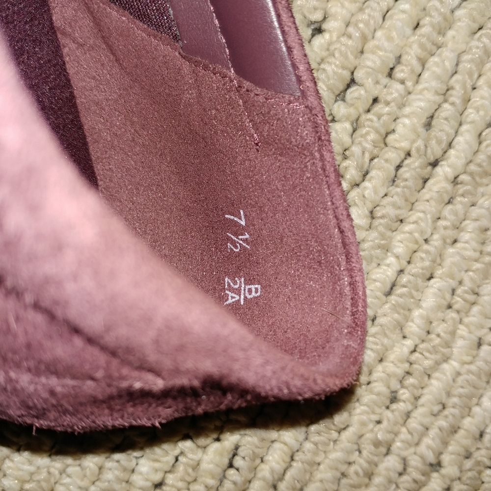 Easy Spirit Motion Women's Wine Shoes - Picture 3 of 3